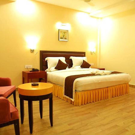 The Ved Mantra Hotel Gwalior Exterior foto